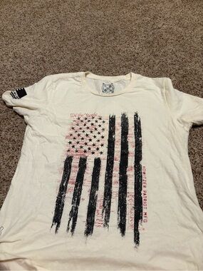 Howitzer Patriot Graphic Short Sleeve Tee in Cream